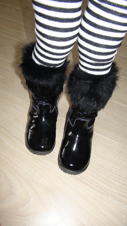 Сапожки WALK SAFARI (Италия) 24 размер, черный лак, НОВЫЕ, 3200 (регион)