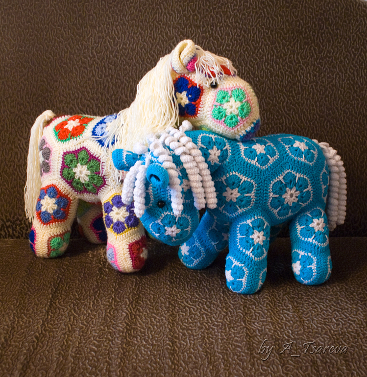 Я маленькая лошадка )))