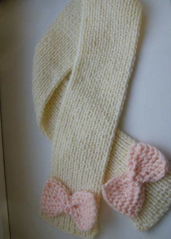 Шапочка шлем , плюс шарфик