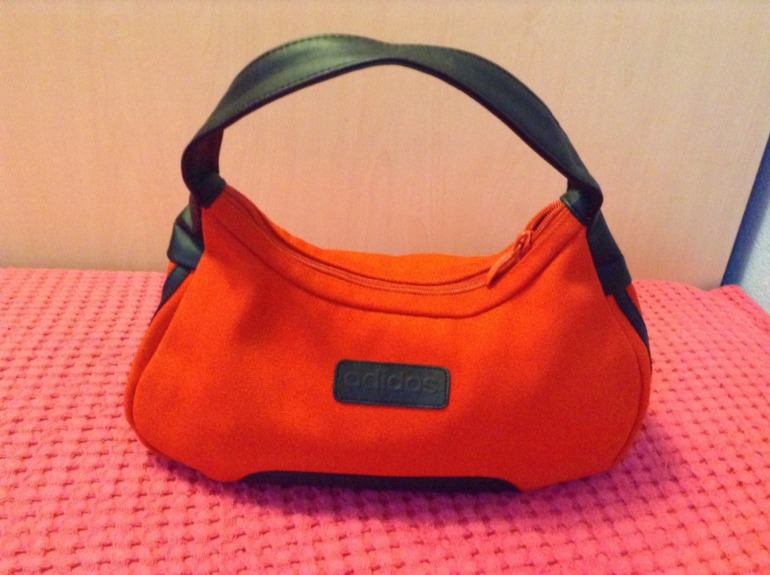 БУ сумки,кошельки,косметички!!!