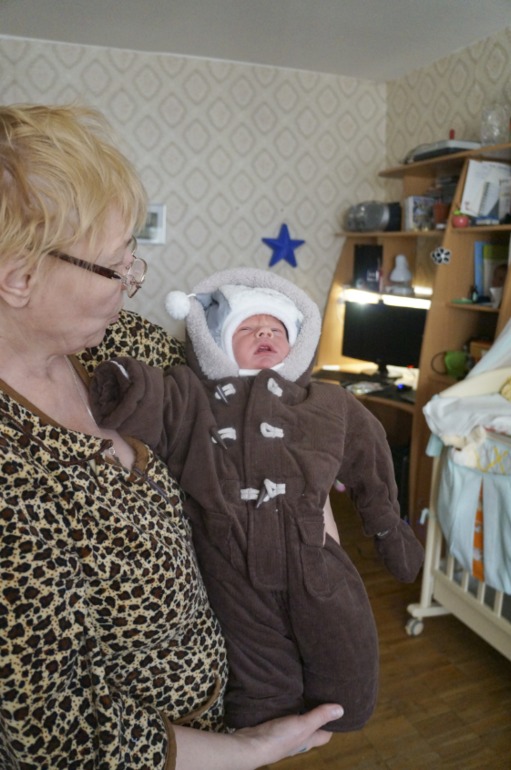 Продам зимний комбинезон mothercare б/у