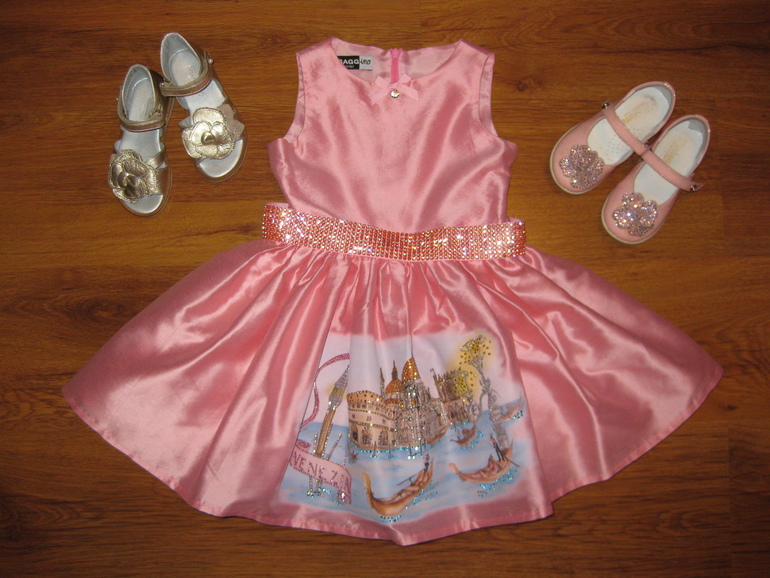 Предложите БОЛЕРО на 3 года (98/104) под платье!!!!