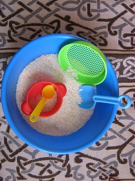 Популярные игры и игрушки в 1 год и 3 месяца