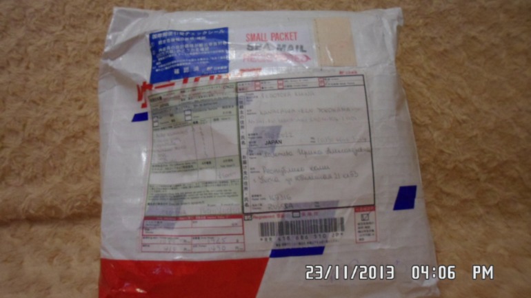 А у нас сегодня праздник - подарочки из Японии