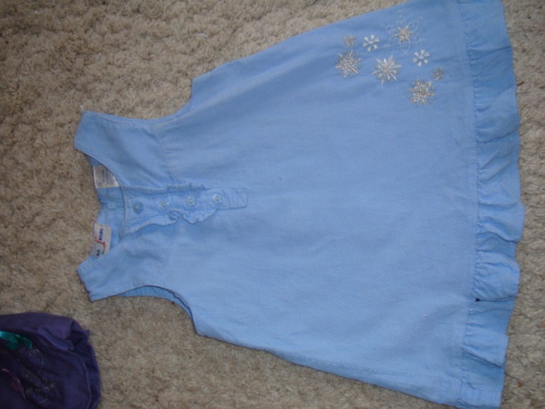 Продаю пакет платьев для девочки