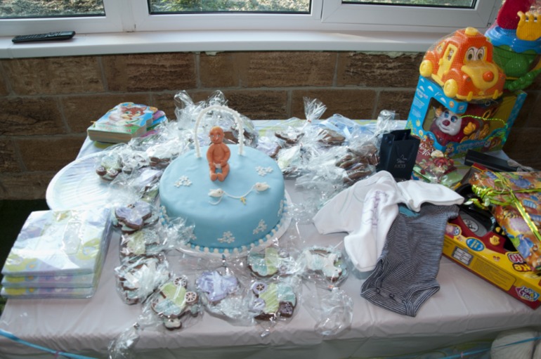 Наш крестильный. Песочный с разными кремами.