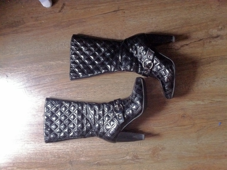 Меняю мои любимые сапожки.