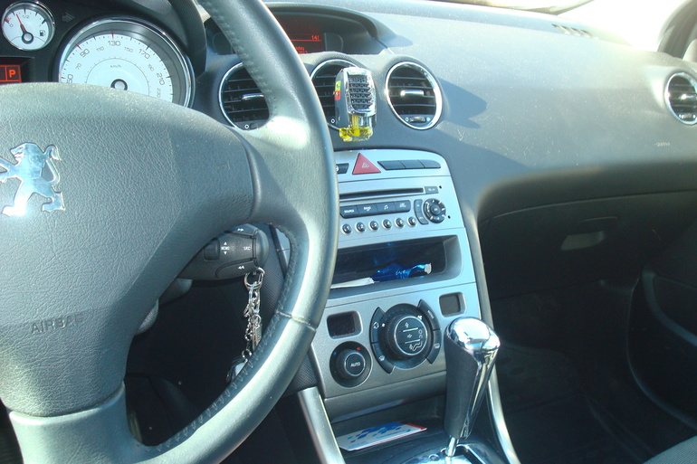 ПРОДАЮ ПЕЖО 308 2010 г.