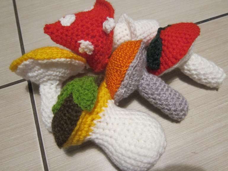 корзиночка с грибочками в детский садик