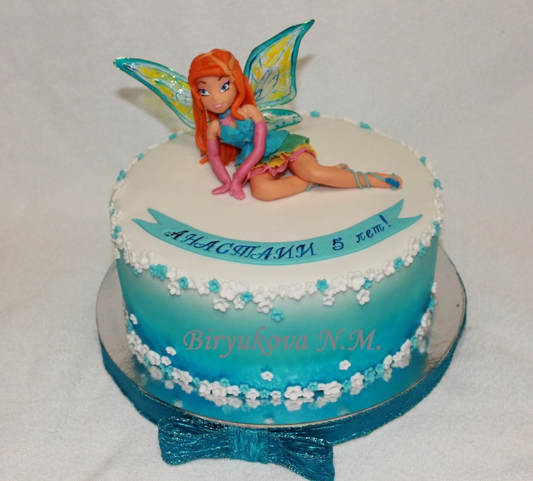 Опять винкс Блум )))