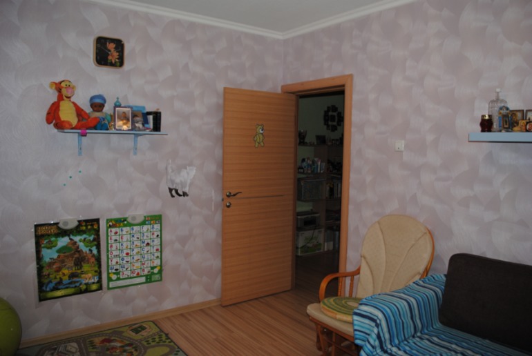 Продам трехкомнатную квартиру на Братиславской