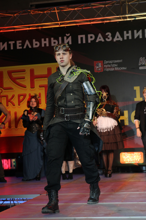 КомМиссия 2013 или День открытых миров. Комиксы и дети)