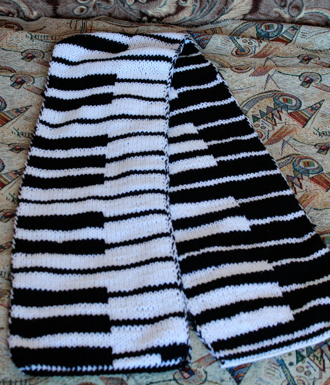 Маленькое пианино для большого человека)