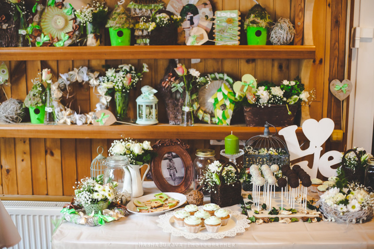 WEDDING CANDY BAR...