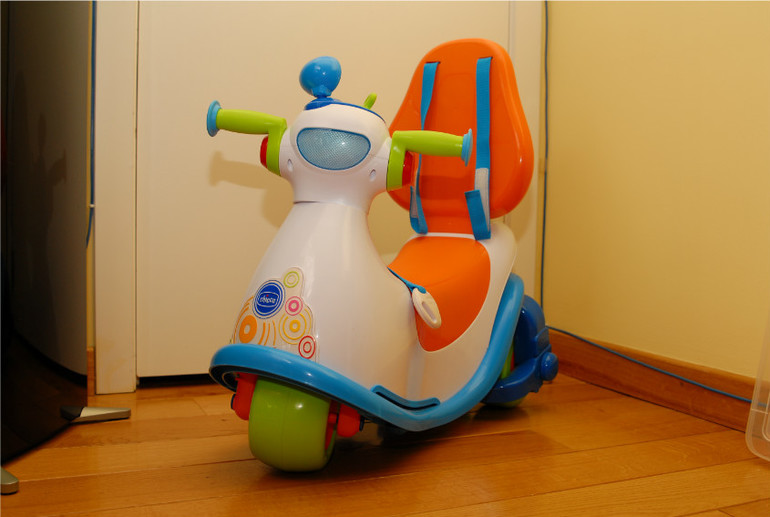 Chicco tricycle Ergo Ride 4 в 1 каталка-самокат