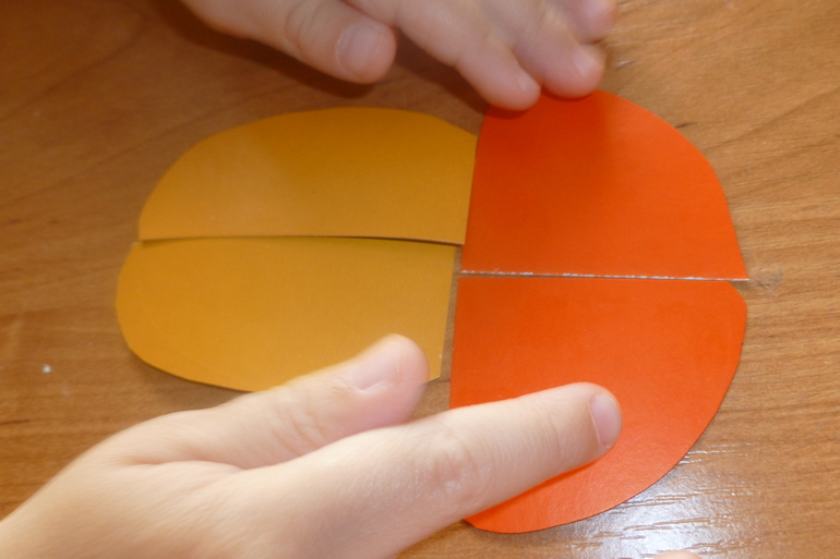 Аппликация:Цыпленок и Грибочек.