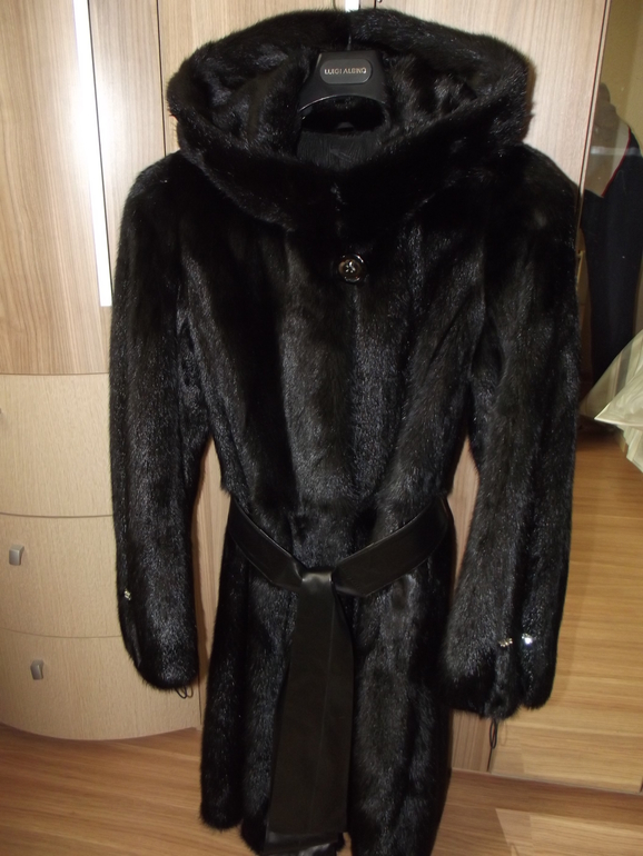 Продам или поменяю норковую шубу, размер 44