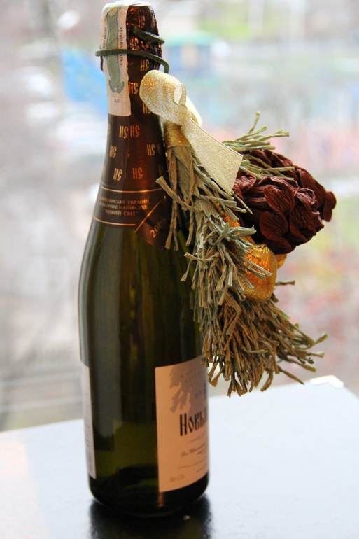 Новогодний декор шампанского