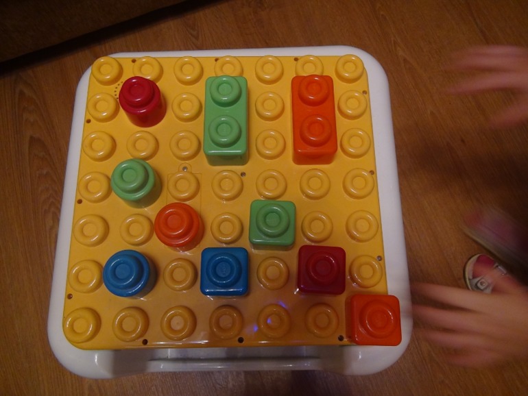 ИГРУШКИ FICHER PRICE, CHICCO, PLAYSCOOL Б/У