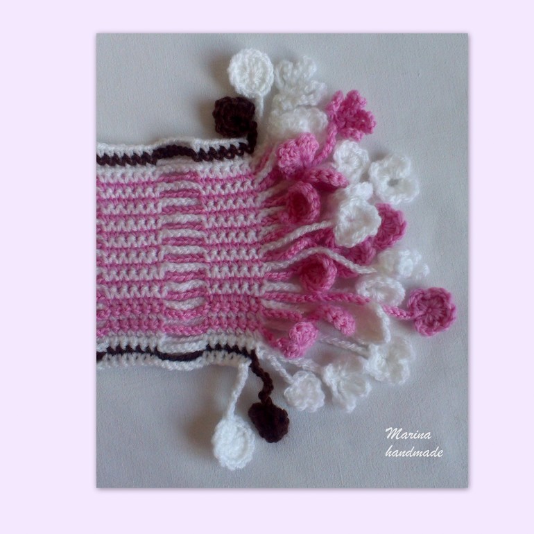 Шапочка "Минни" и необычный шарфик для девочки