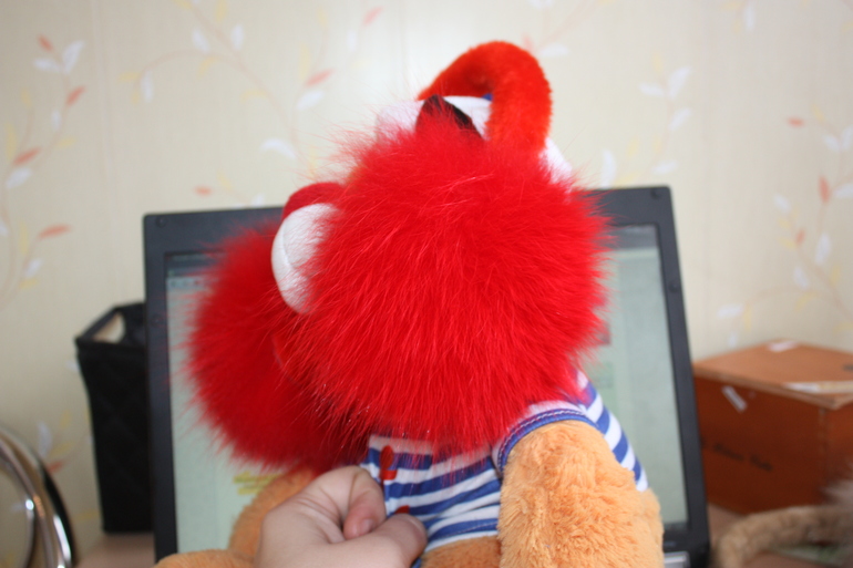 обалденные наушники из натурального песца.