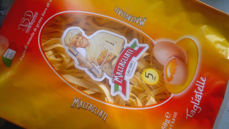 Паста с ароматной бараниной в сливочно-винном соусе