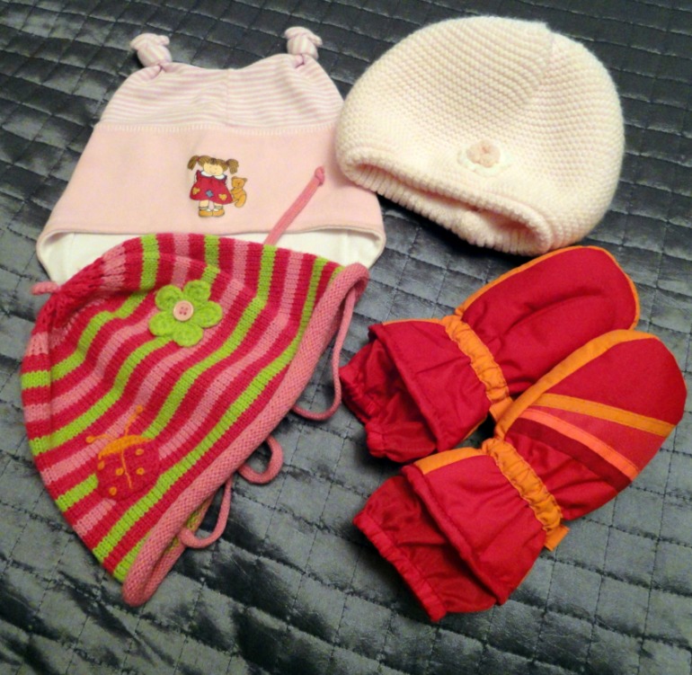 шапочки и краги ( новое и бу в идеале)