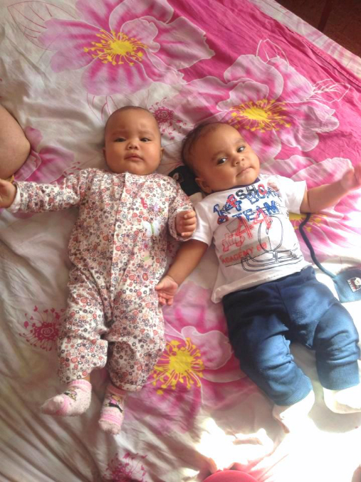 А нам сегодня годик!