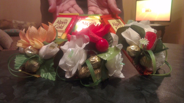 Наши мини подарки воспитателям!