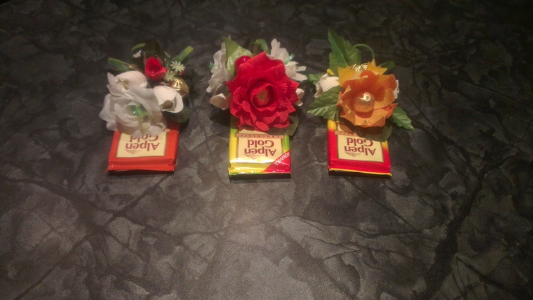 Наши мини подарки воспитателям!