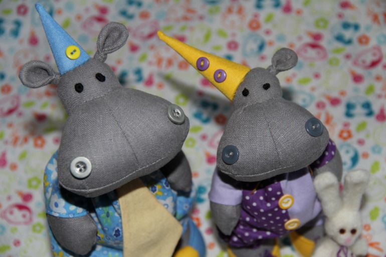 БЕГЕМОТЫ на выставку...