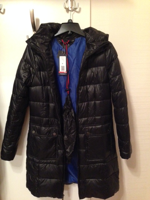 Продам новый женский пуховик Tommy Hilfiger