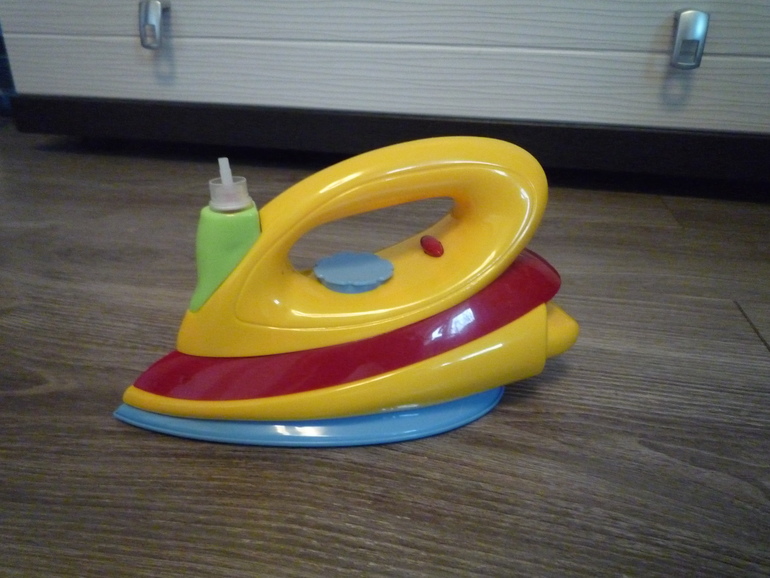 Наши игрушки от 8 месяцев и до года восьми месяцев