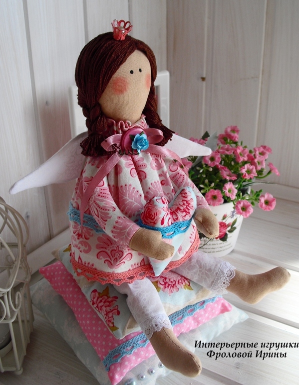 "Еще 2 года назад я боялась швейной машинки" (с)