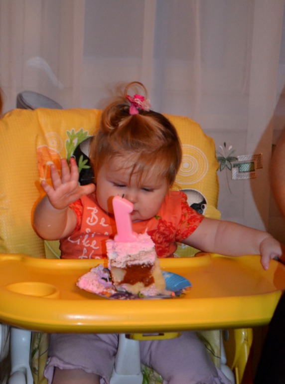 Наше ГОДОВАСИЕ))) Нашей Лизоньке 1 год)