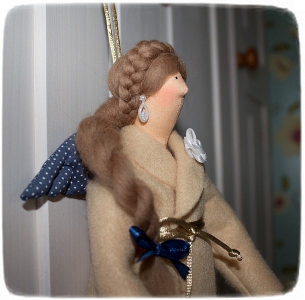 Хранительница ватных палочек для подруги.