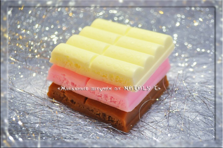 Новый год к нам мчится......)))