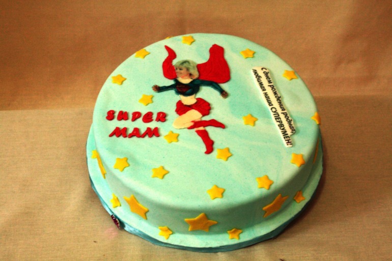 Супервумен, панчо с малиной и грецким орехом