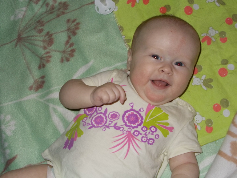 Дашуле 4 месяца