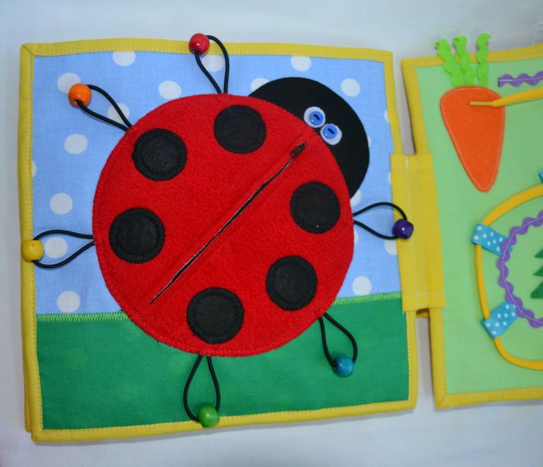 Именная развивающая книжечка)