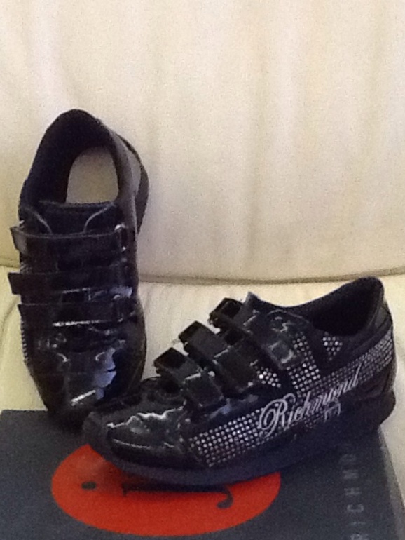 Украина. Кросовки Richmond