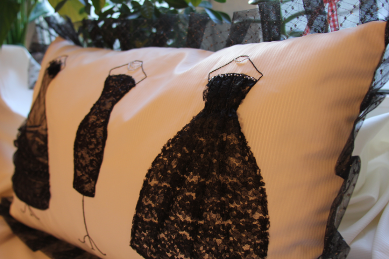 Интерьерная подушка для подружки