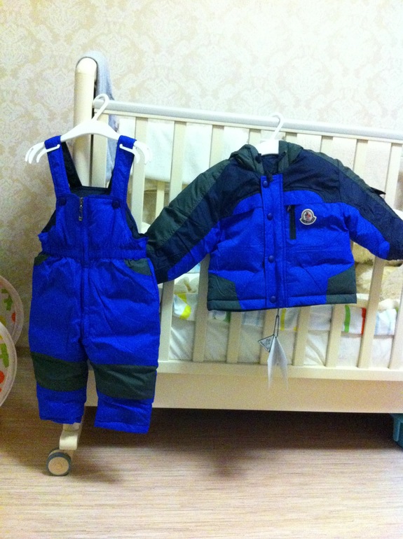 Зимний полукомбинезон moncler для мальчика