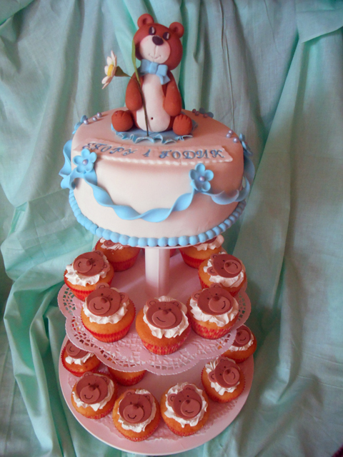 Тортик с мишей и капики