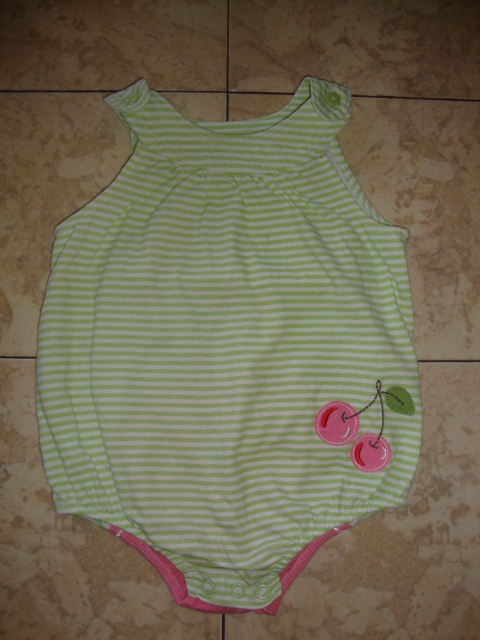 Одежда на все случаи жизни для девочки.