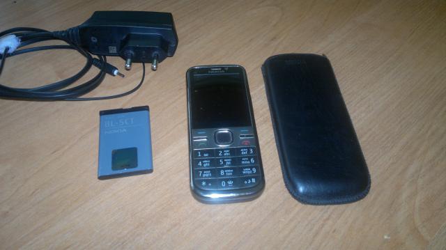 Обменяю смартфон Nokia c5,фотокамера Kodak C713