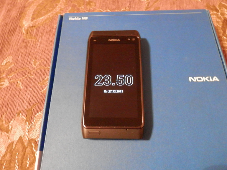 Продам смартфон NOKIA N8 16GB (100%оригинал) 5000руб.