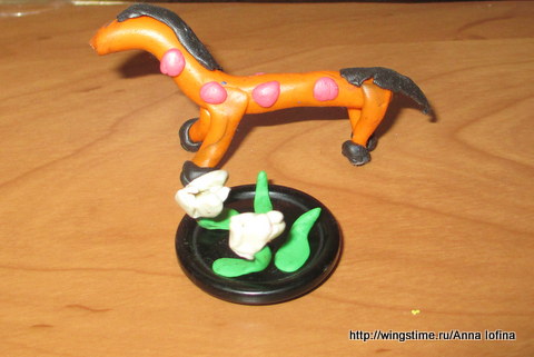 Как слепить маленькую лошадку ?