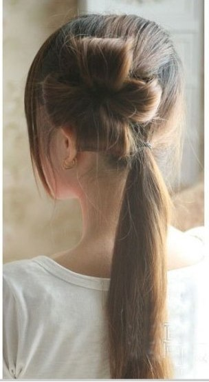 Ещё причесочка, простая, но интересная