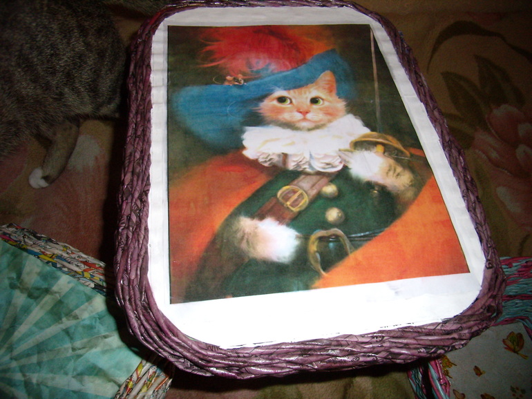 Коробки из газетной лозы